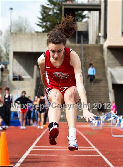 Thumbnail 2 in Lake Oswego Invitational (Girls Field Events) photogallery.