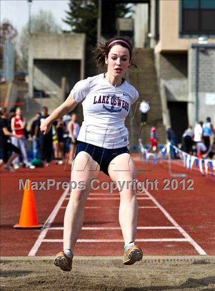 Thumbnail 1 in Lake Oswego Invitational (Girls Field Events) photogallery.