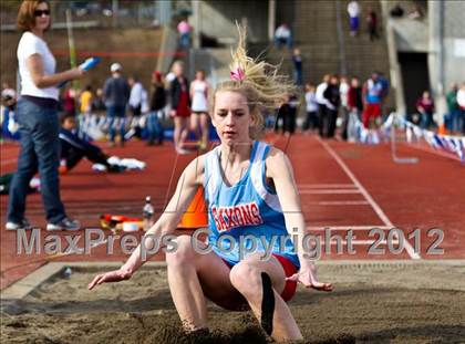 Thumbnail 3 in Lake Oswego Invitational (Girls Field Events) photogallery.