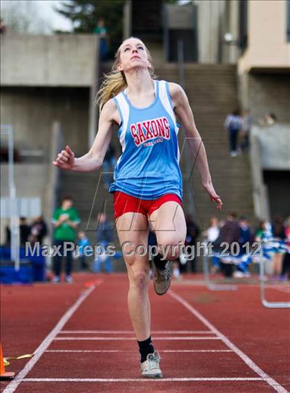 Thumbnail 3 in Lake Oswego Invitational (Girls Field Events) photogallery.