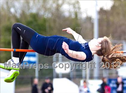 Thumbnail 2 in Lake Oswego Invitational (Girls Field Events) photogallery.