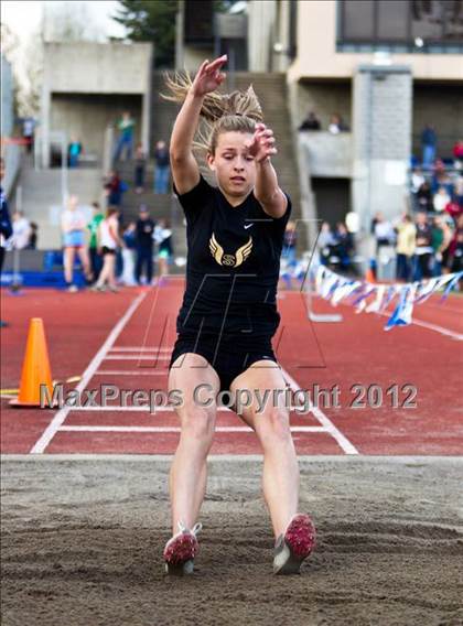 Thumbnail 1 in Lake Oswego Invitational (Girls Field Events) photogallery.