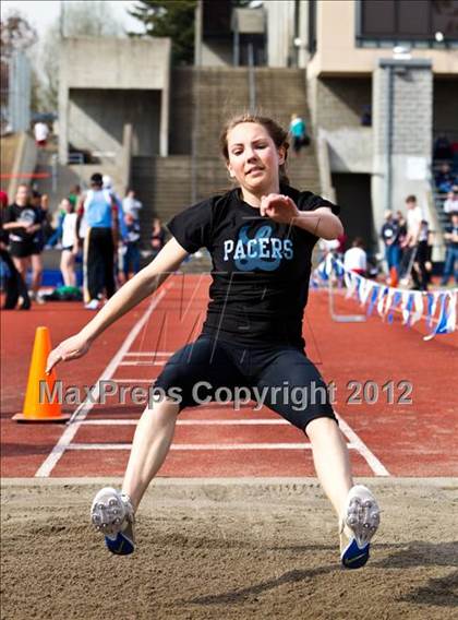 Thumbnail 3 in Lake Oswego Invitational (Girls Field Events) photogallery.