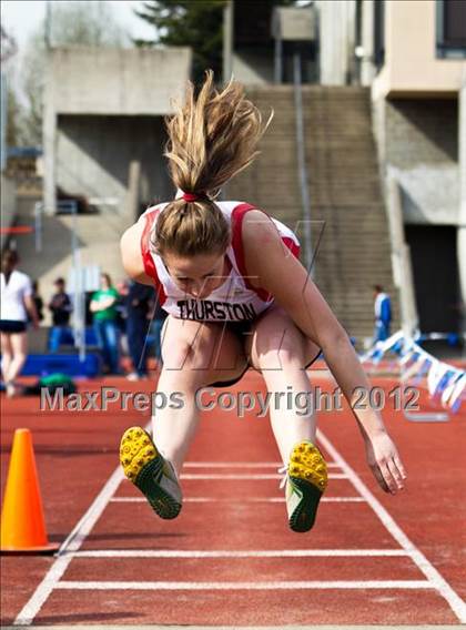 Thumbnail 2 in Lake Oswego Invitational (Girls Field Events) photogallery.