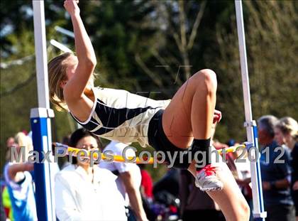 Thumbnail 3 in Lake Oswego Invitational (Girls Field Events) photogallery.