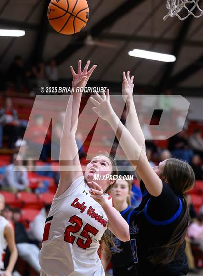 Thumbnail 1 in Westside vs Dierks (Cavenaugh Classic) photogallery.