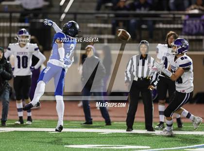 Thumbnail 2 in Grandview vs. Douglas County (CHSAA 5A First Round) photogallery.