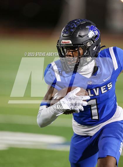 Thumbnail 3 in Grandview vs. Douglas County (CHSAA 5A First Round) photogallery.