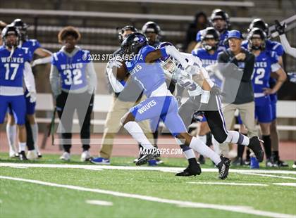 Thumbnail 1 in Grandview vs. Douglas County (CHSAA 5A First Round) photogallery.