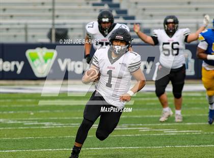 Thumbnail 1 in Madison vs. Oscar Smith (VHSL Class 6 Final) photogallery.