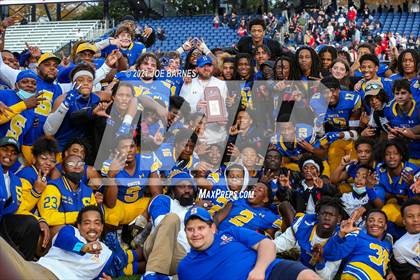 Thumbnail 3 in Madison vs. Oscar Smith (VHSL Class 6 Final) photogallery.