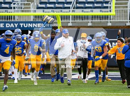 Thumbnail 1 in Madison vs. Oscar Smith (VHSL Class 6 Final) photogallery.