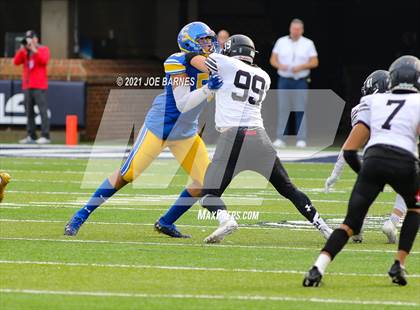 Thumbnail 3 in Madison vs. Oscar Smith (VHSL Class 6 Final) photogallery.