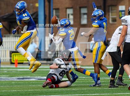 Thumbnail 3 in Madison vs. Oscar Smith (VHSL Class 6 Final) photogallery.