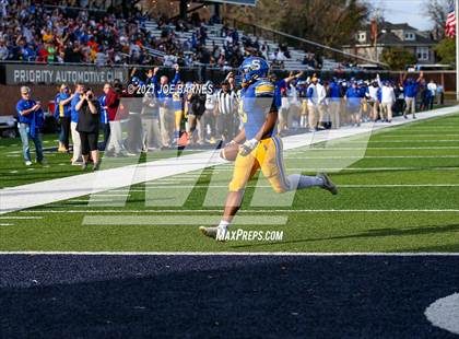 Thumbnail 2 in Madison vs. Oscar Smith (VHSL Class 6 Final) photogallery.