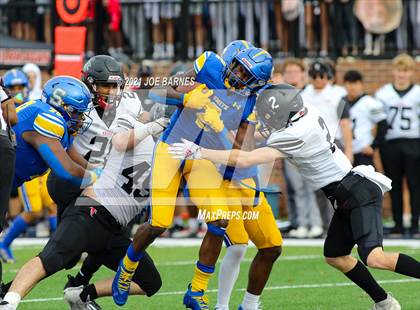 Thumbnail 1 in Madison vs. Oscar Smith (VHSL Class 6 Final) photogallery.