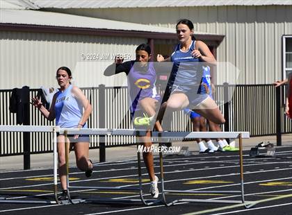 Thumbnail 2 in Warner Eagles Invitational photogallery.