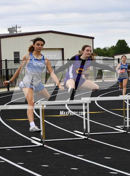 Thumbnail 2 in Warner Eagles Invitational photogallery.