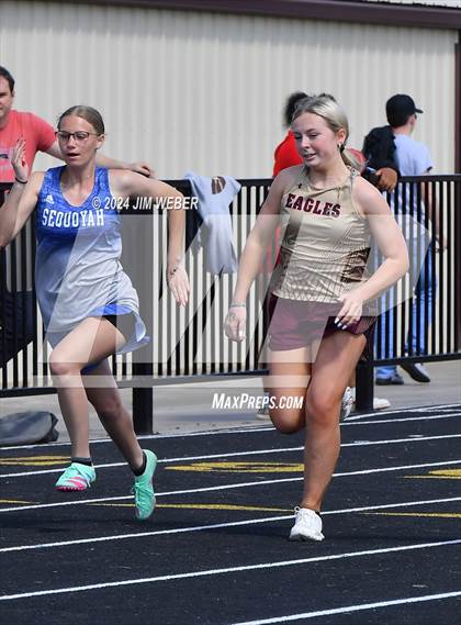 Thumbnail 2 in Warner Eagles Invitational photogallery.