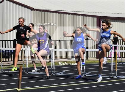 Thumbnail 2 in Warner Eagles Invitational photogallery.