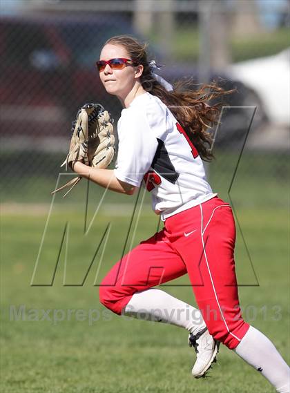 Thumbnail 3 in Harvard-Westlake vs. Silverado (Hi Desert Classic) photogallery.