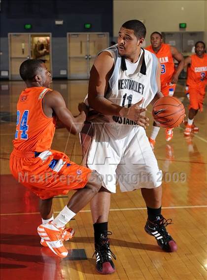 Thumbnail 1 in West Valley vs. Bishop Gorman (MLK Inland Invitational) photogallery.