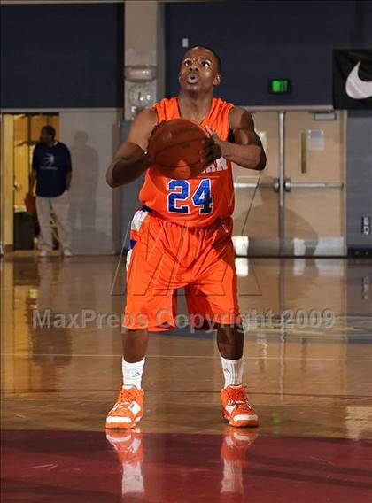 Thumbnail 2 in West Valley vs. Bishop Gorman (MLK Inland Invitational) photogallery.