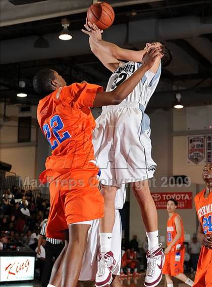 Thumbnail 2 in West Valley vs. Bishop Gorman (MLK Inland Invitational) photogallery.