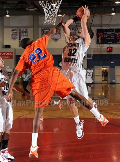 Thumbnail 1 in West Valley vs. Bishop Gorman (MLK Inland Invitational) photogallery.