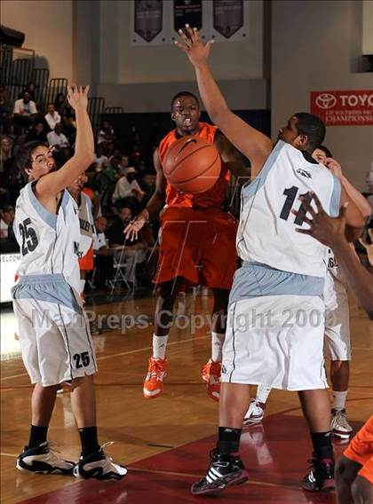 Thumbnail 1 in West Valley vs. Bishop Gorman (MLK Inland Invitational) photogallery.