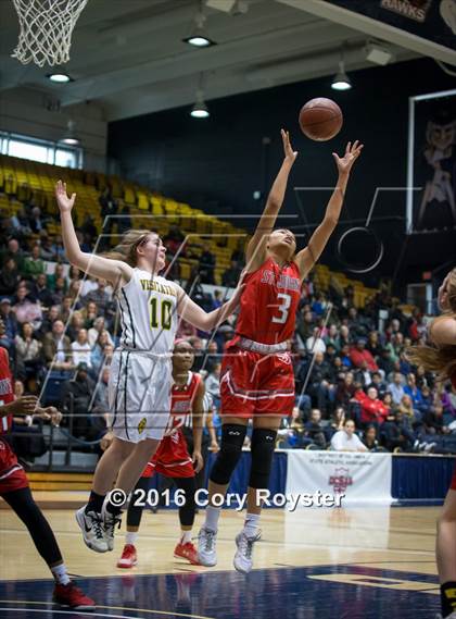 Thumbnail 2 in St. John's vs. Georgetown Visitation Prep (DCSAA Final) photogallery.