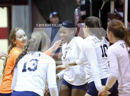 Thumbnail 3 in Fraser vs Grosse Pointe South (MHSAA Regional Quarterfinal) photogallery.