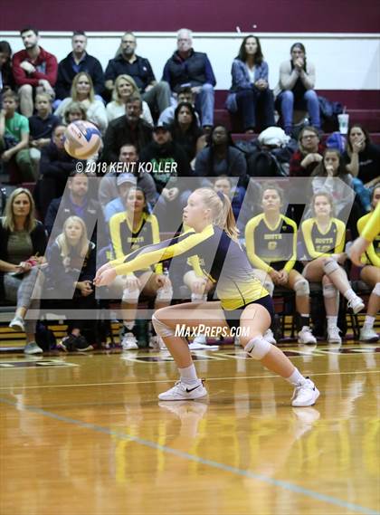 Thumbnail 3 in Fraser vs Grosse Pointe South (MHSAA Regional Quarterfinal) photogallery.