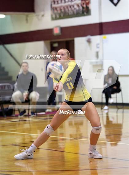 Thumbnail 3 in Fraser vs Grosse Pointe South (MHSAA Regional Quarterfinal) photogallery.
