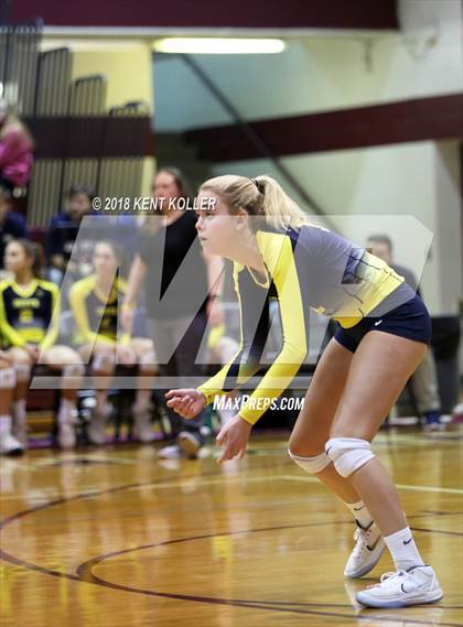 Thumbnail 1 in Fraser vs Grosse Pointe South (MHSAA Regional Quarterfinal) photogallery.
