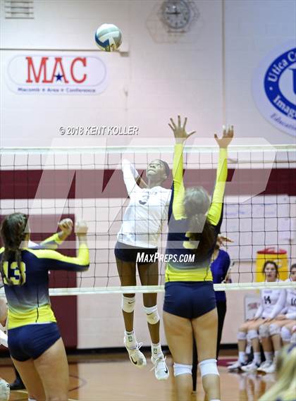 Thumbnail 2 in Fraser vs Grosse Pointe South (MHSAA Regional Quarterfinal) photogallery.