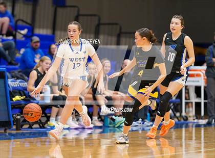 Thumbnail 1 in Mukwonago @ Waukesha West photogallery.