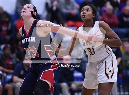 Thumbnail 3 in Austintown-Fitch vs. Stow-Munroe Falls (OHSAA Division 1 District Semifinal) photogallery.