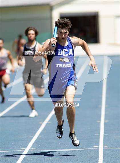 Thumbnail 3 in University Bulldog Invitational photogallery.