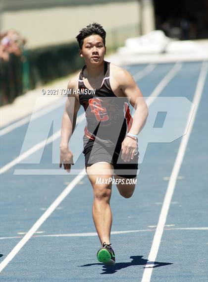 Thumbnail 3 in University Bulldog Invitational photogallery.