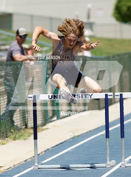 Thumbnail 1 in University Bulldog Invitational photogallery.