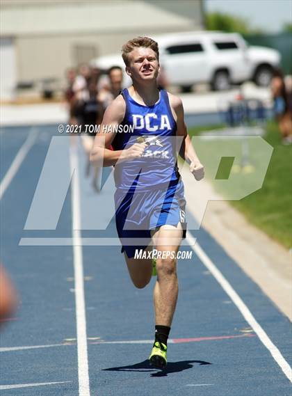 Thumbnail 3 in University Bulldog Invitational photogallery.