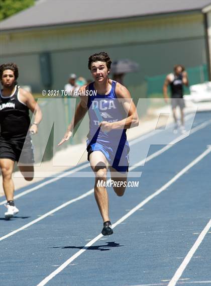 Thumbnail 1 in University Bulldog Invitational photogallery.