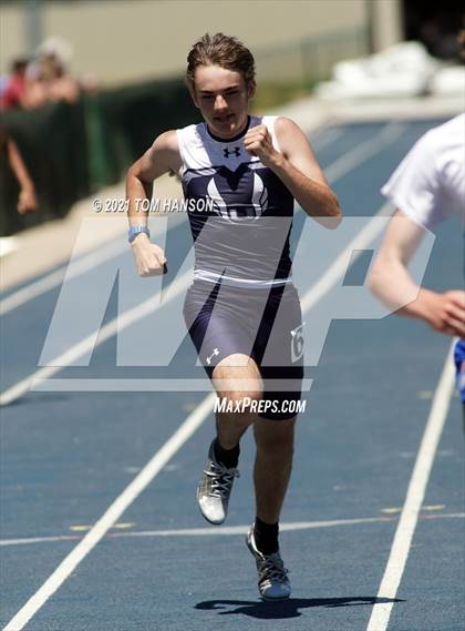 Thumbnail 3 in University Bulldog Invitational photogallery.