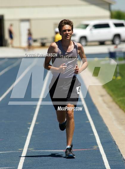 Thumbnail 2 in University Bulldog Invitational photogallery.
