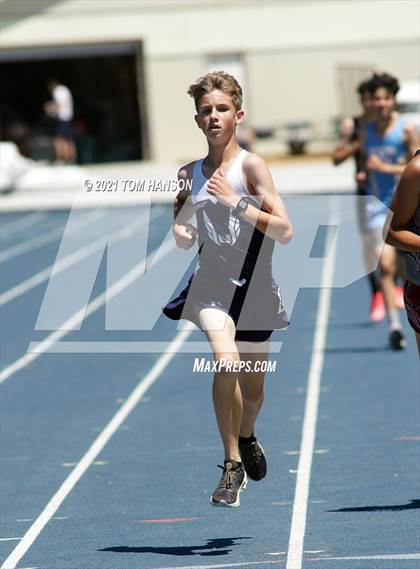 Thumbnail 3 in University Bulldog Invitational photogallery.