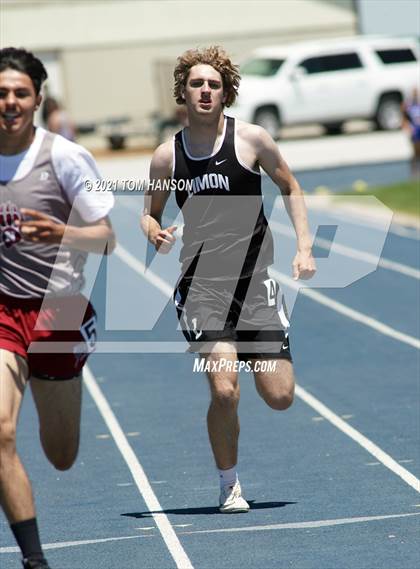 Thumbnail 3 in University Bulldog Invitational photogallery.