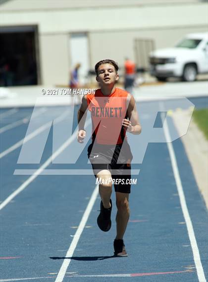 Thumbnail 2 in University Bulldog Invitational photogallery.