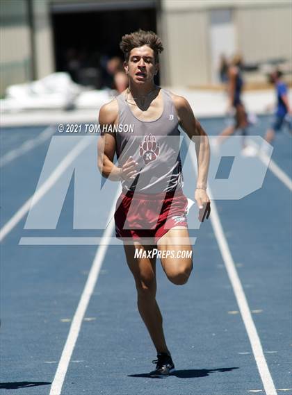 Thumbnail 3 in University Bulldog Invitational photogallery.