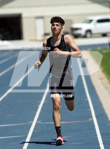 Thumbnail 1 in University Bulldog Invitational photogallery.